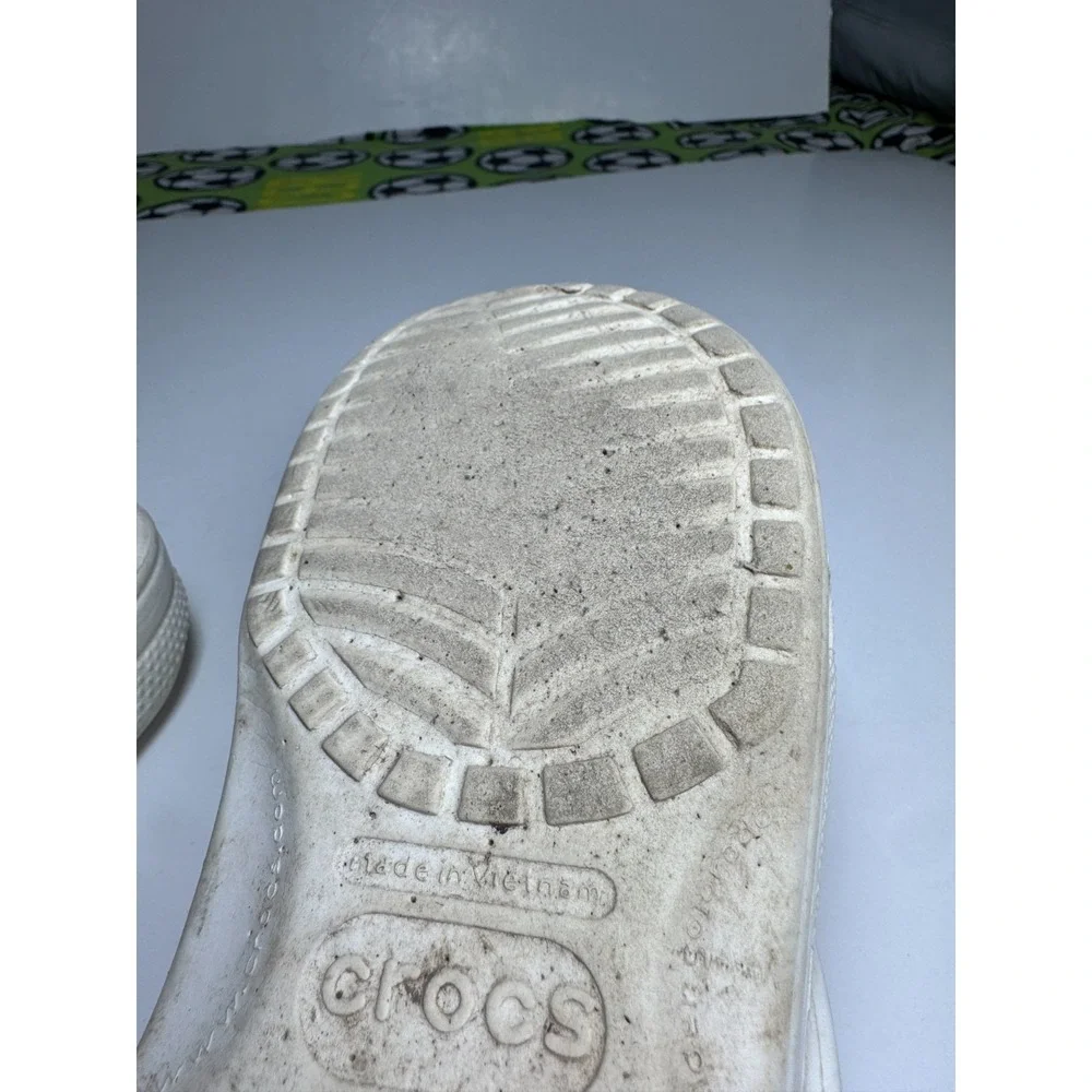 Crocs Classic Clogs Unisex M5/W7 White Round Toe Slip On Slingback Strap Shoes